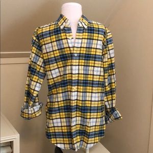 American Eagle long sleeve super soft plaid shirt